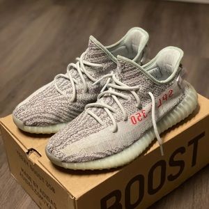 Yeezys blue tint size 7.5